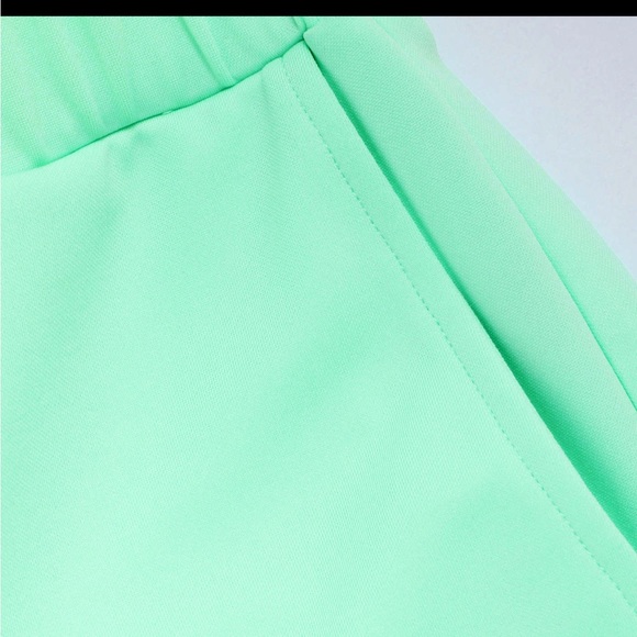 Solid Wide Leg Trousers - Picture 3 of 4